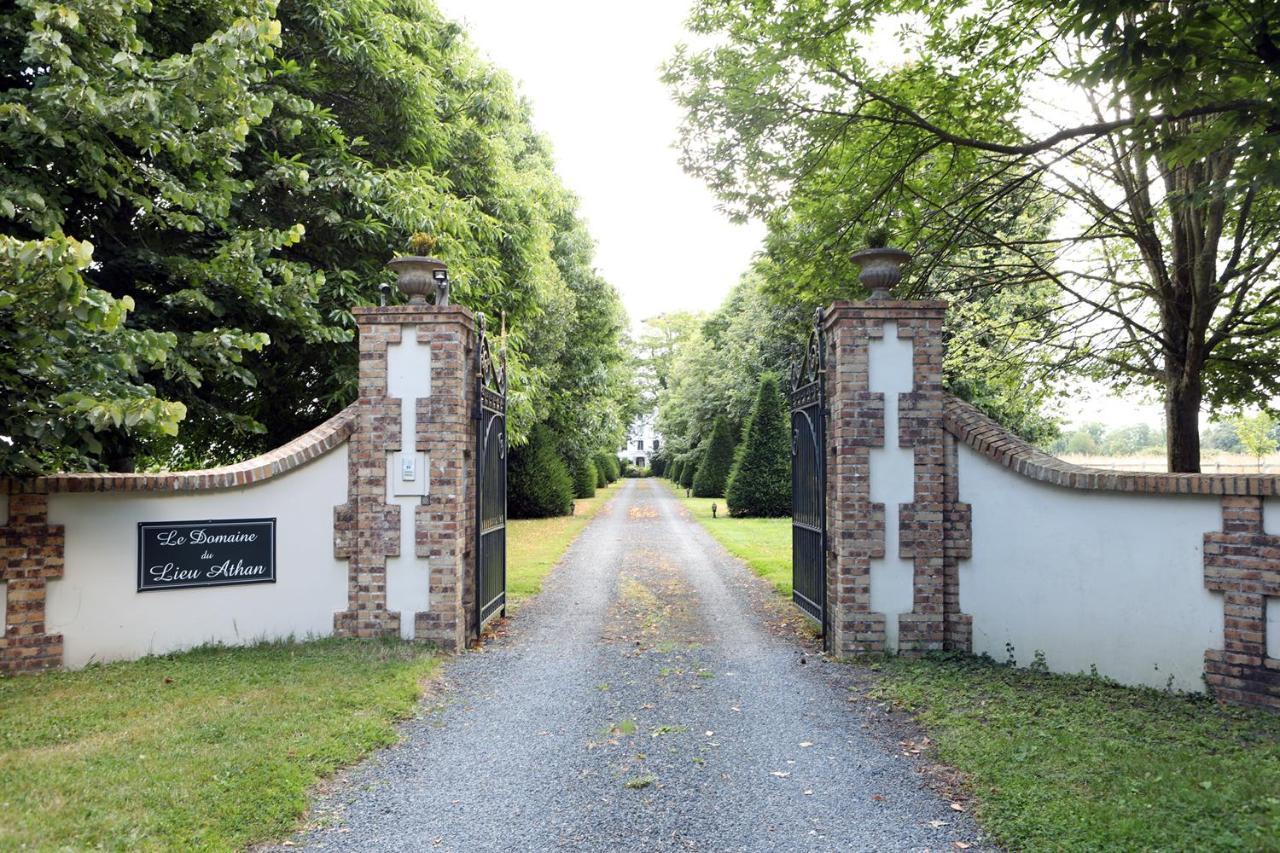 Le Domaine Du Lieu Athan ,Reserve Aux Adultes Bed and Breakfast Saint-Gâtien-des-Bois Exterior foto
