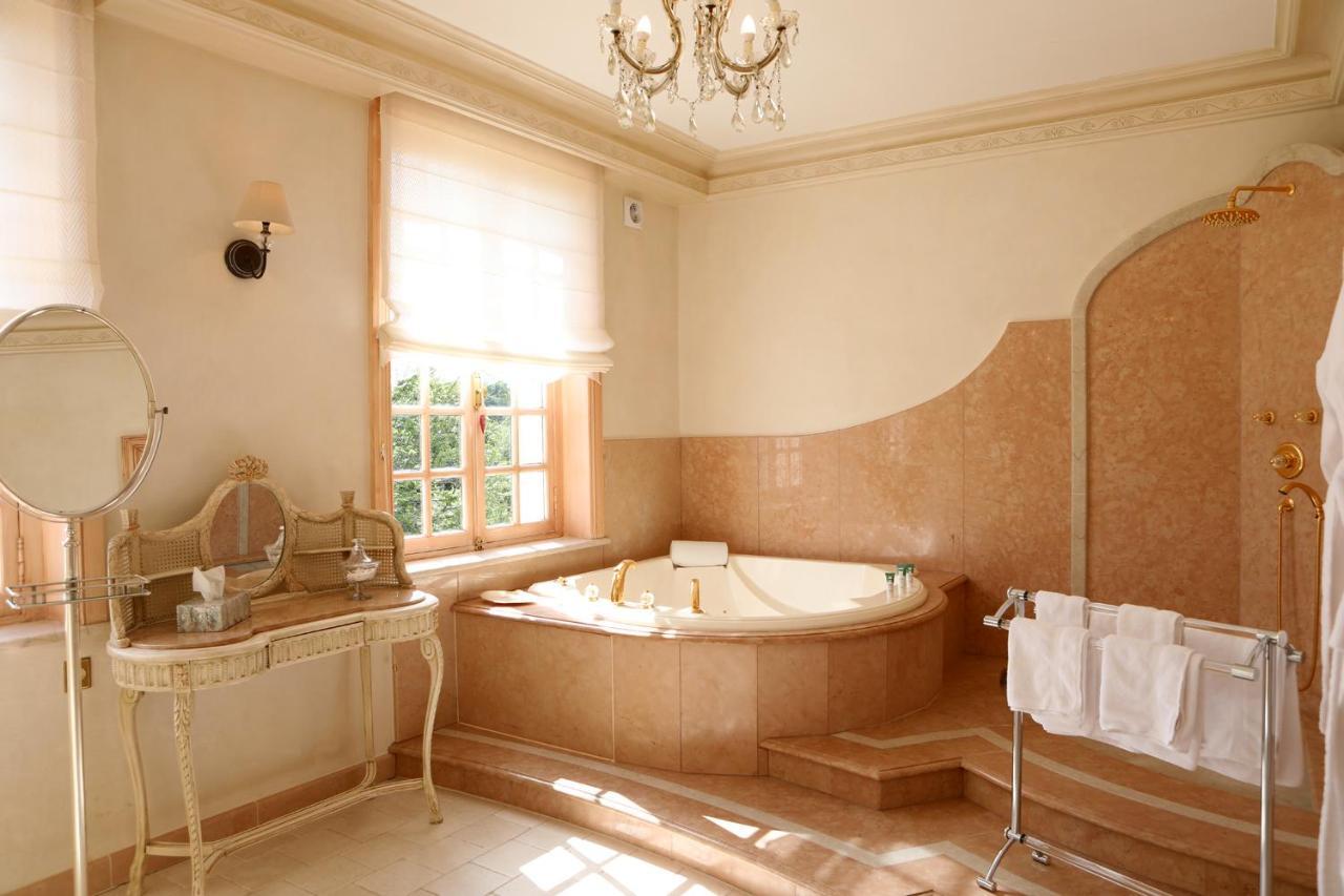 Le Domaine Du Lieu Athan ,Reserve Aux Adultes Bed and Breakfast Saint-Gâtien-des-Bois Exterior foto