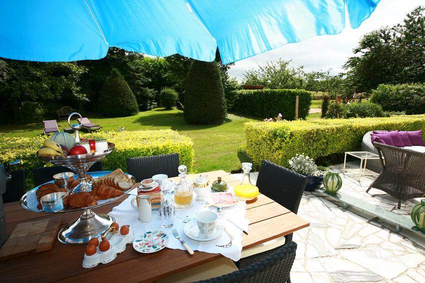 Le Domaine Du Lieu Athan ,Reserve Aux Adultes Bed and Breakfast Saint-Gâtien-des-Bois Exterior foto